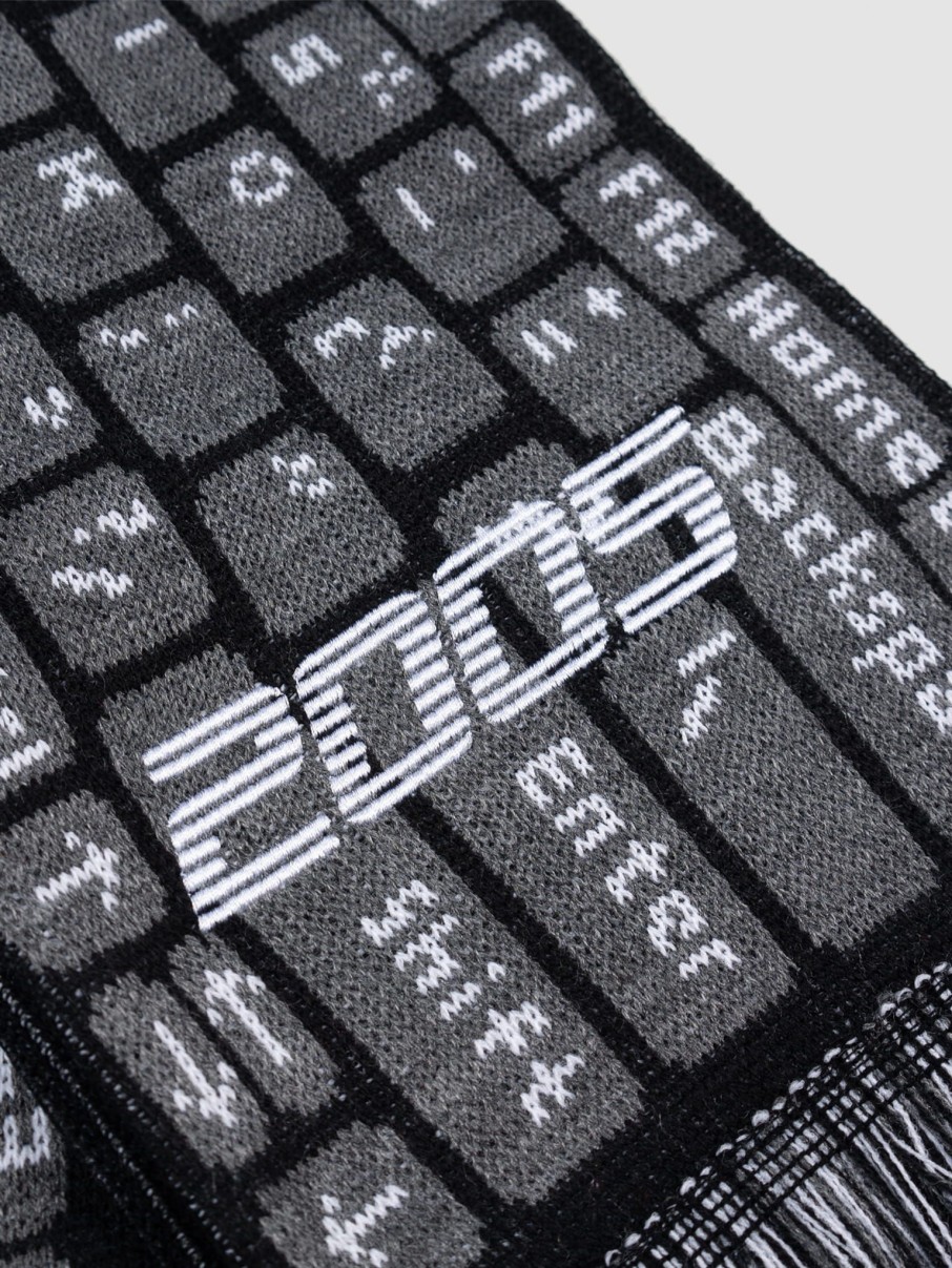 Akcesoria 2005 | Keyboard Scarf